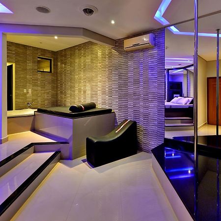 Deslize Motel 4 Uberlândia Kültér fotó